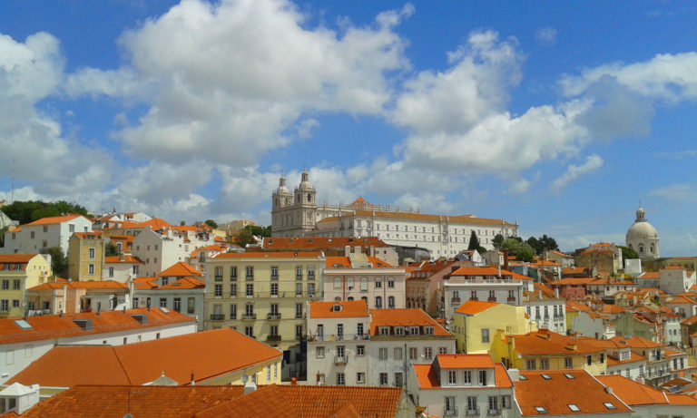 Lisbona, tutti i colori in una poesia di Pessoa